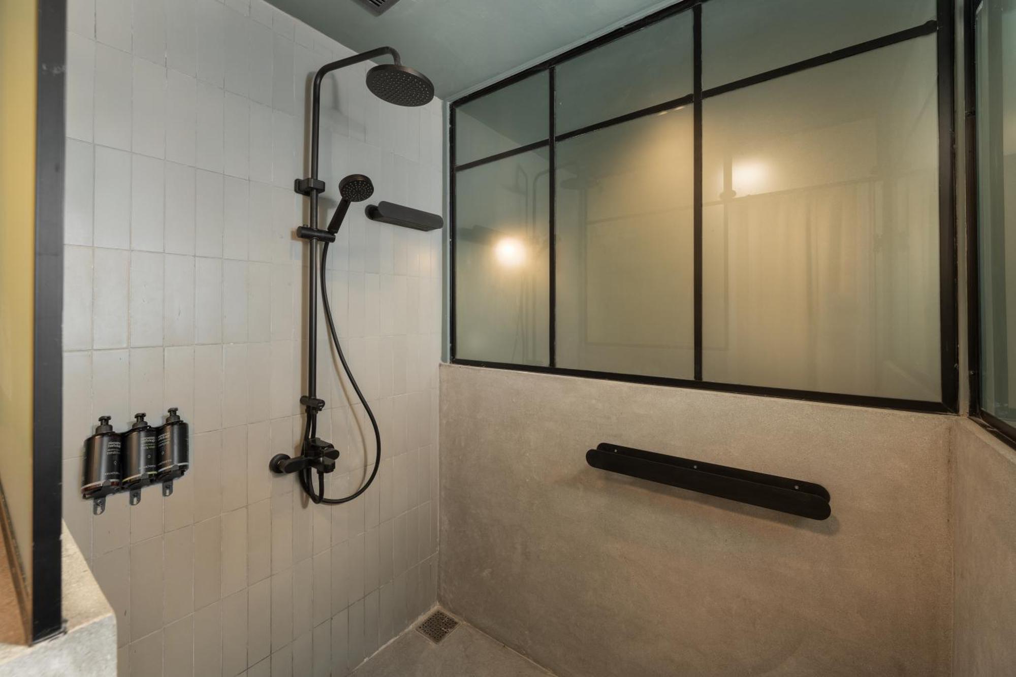 Grey L Corniche Apartament *